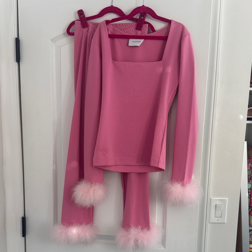 Sleeper Weekend Chic Set Small